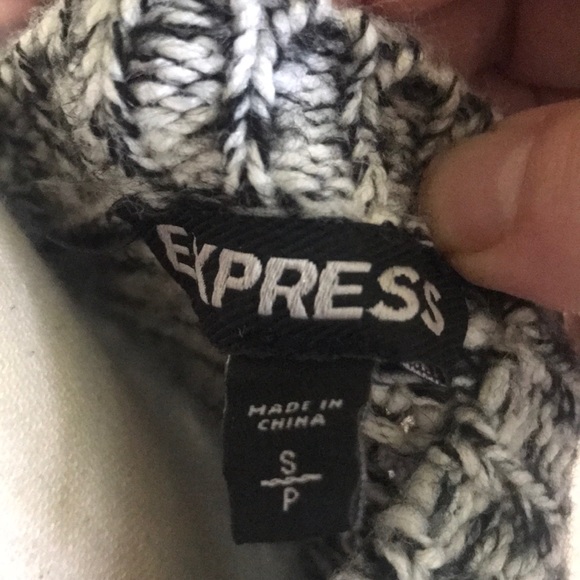 Woman’s Express Fringe Sweater Size S - Picture 5 of 5